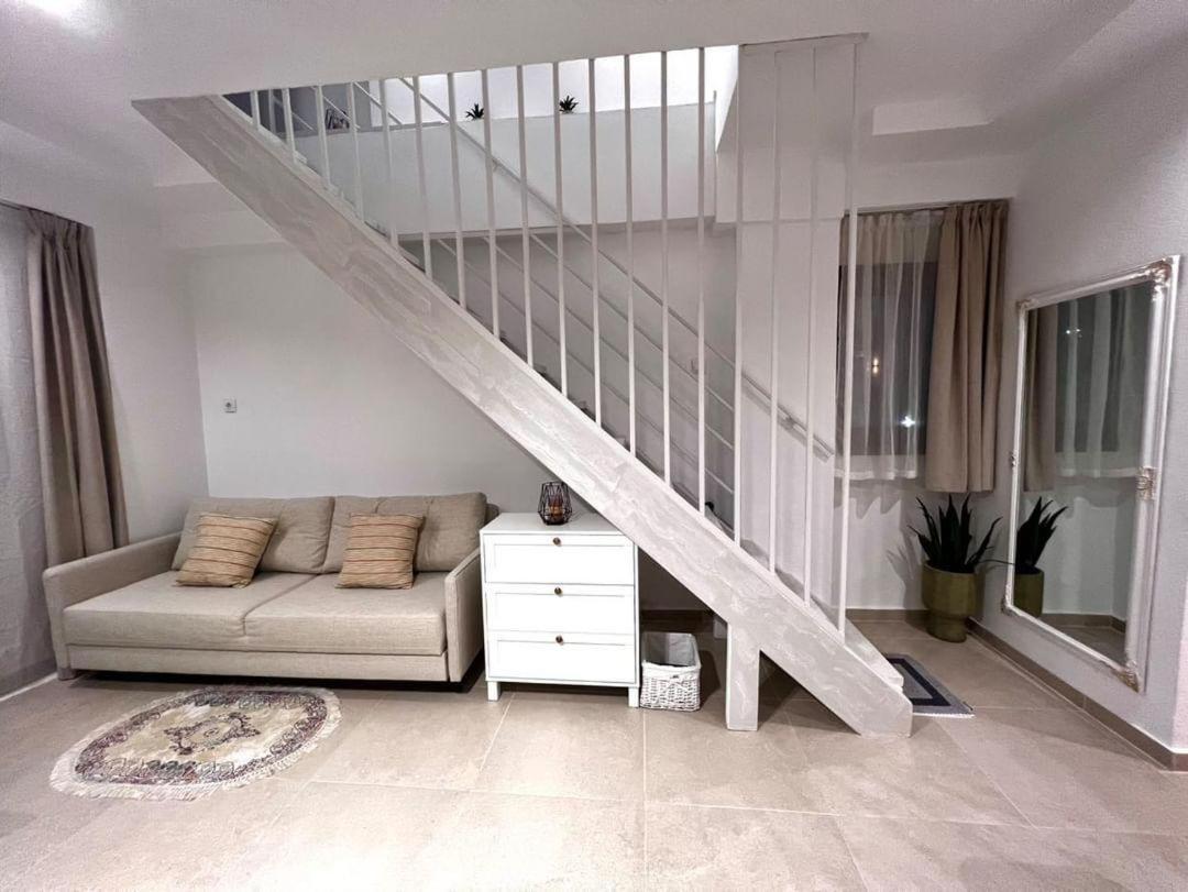 Delight House'S Hotell Afytos Exteriör bild