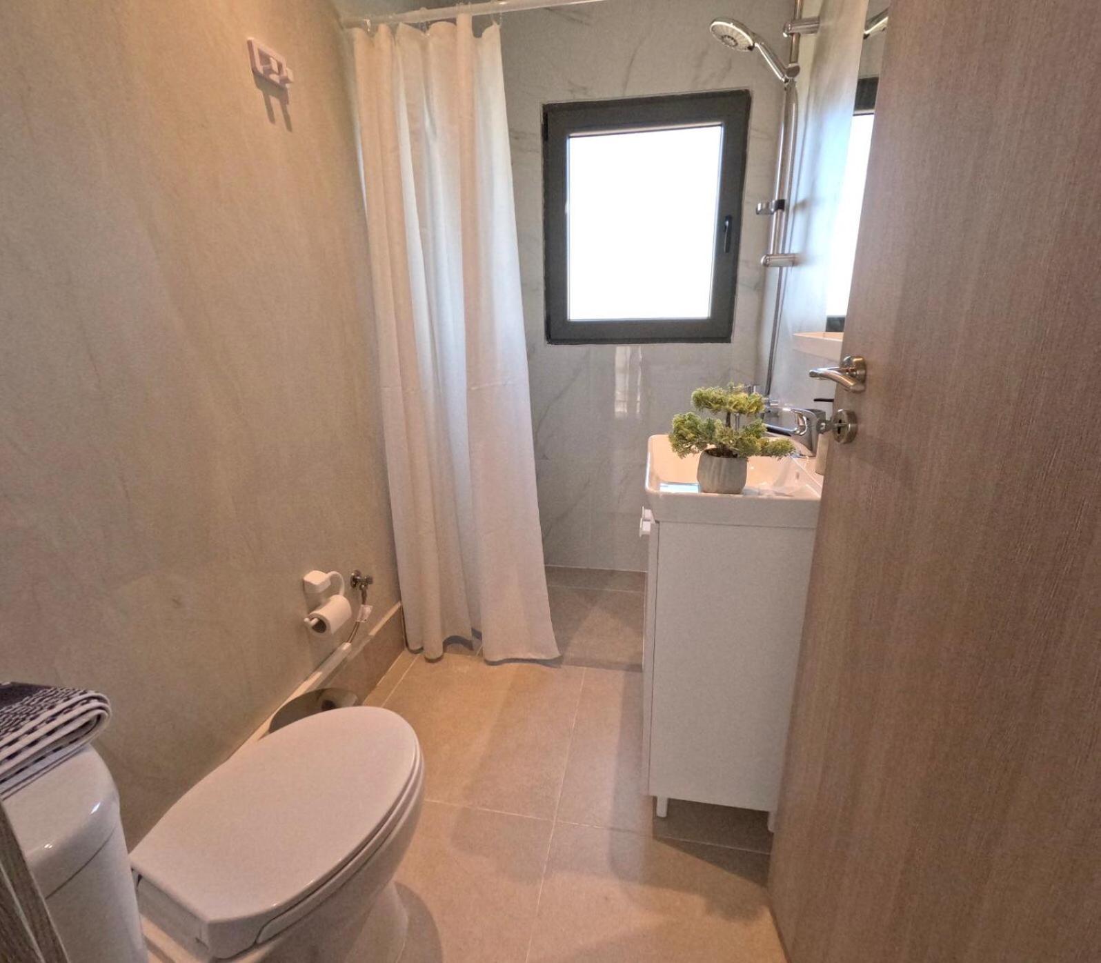 Delight House'S Hotell Afytos Exteriör bild