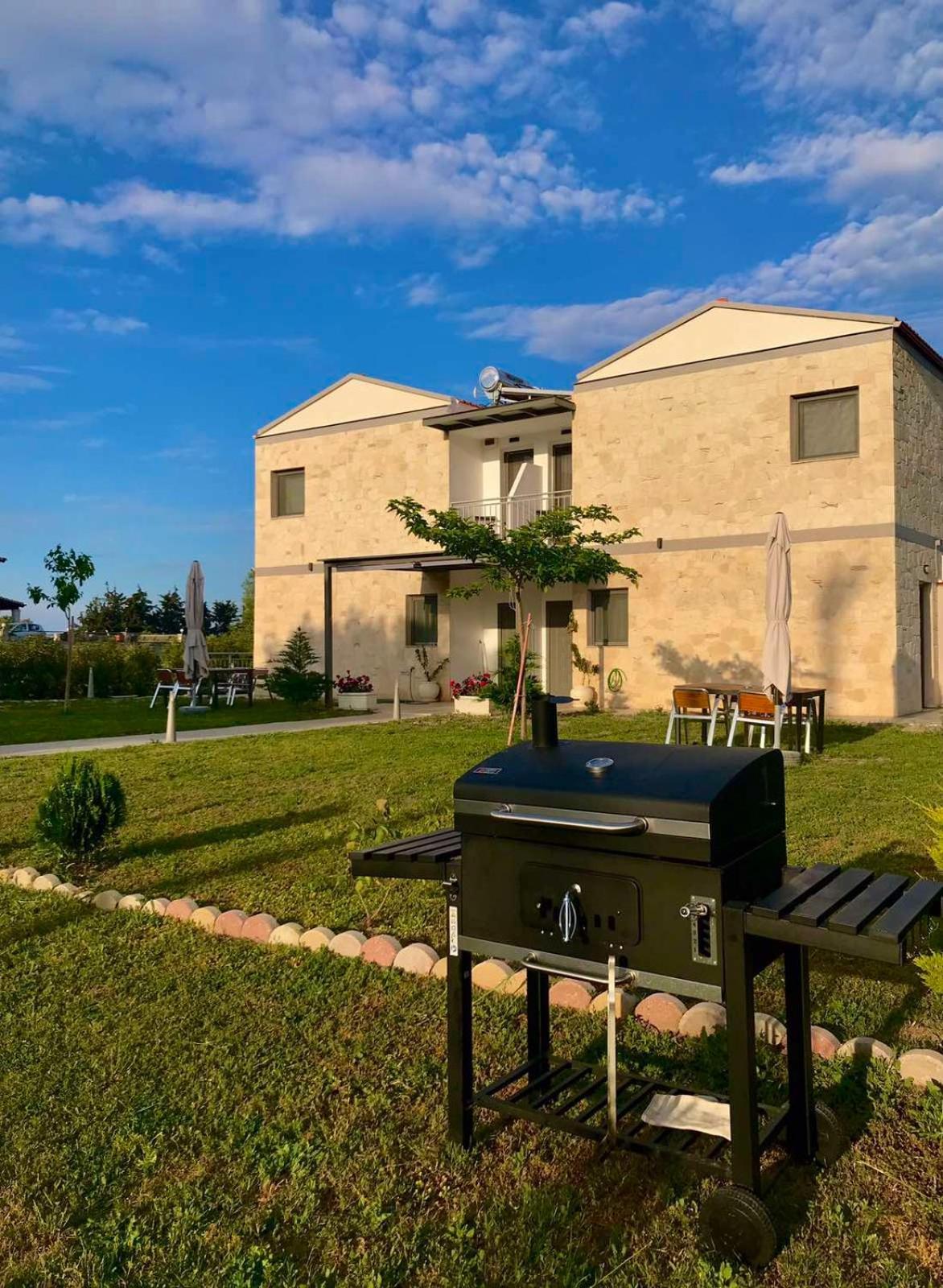 Delight House'S Hotell Afytos Exteriör bild